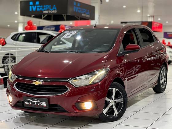 CHEVROLET ONIX 1.4 MPFI LTZ 8V FLEX 4P AUTOMÁTICO CHEVROLET ONIX 1.4 MPFI LTZ 8V FLEX 4P AUTOMÁTICO